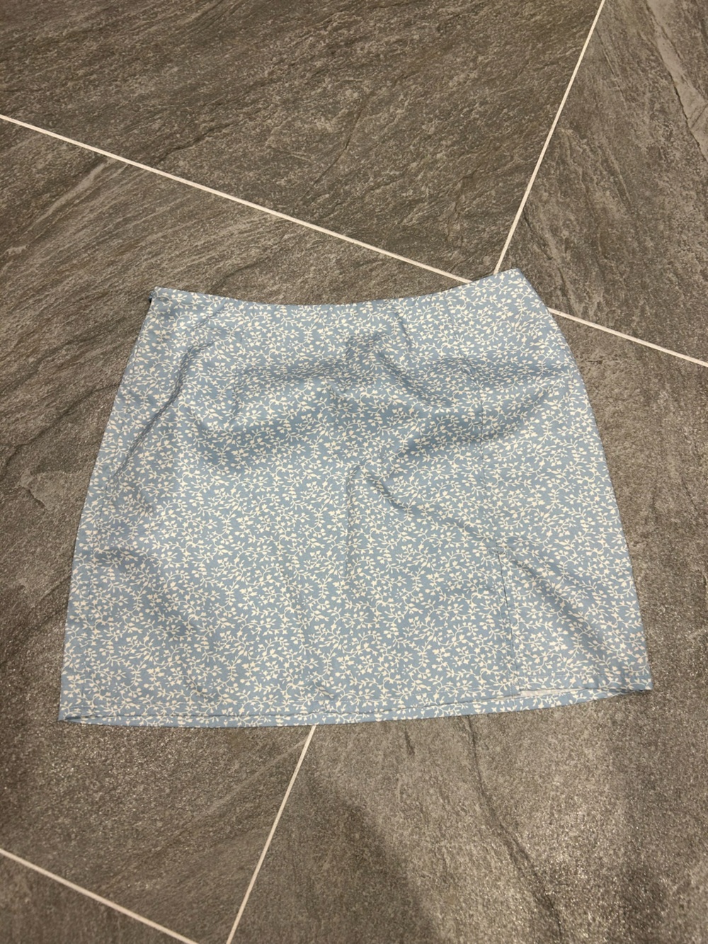 SHEIN Light Blue Floral Print Mini Skirt